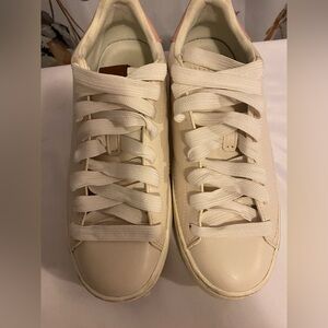 Women’s White Coach Lace Up Sneakers Size 9B
